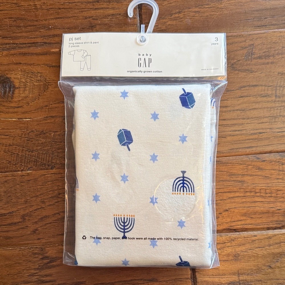 Baby Gap Unisex White and Blue Pajama Set